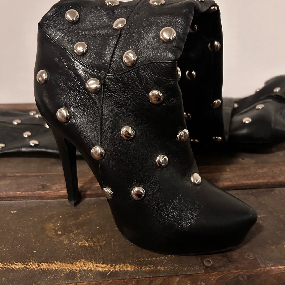 Thigh high studded boots. Y2K